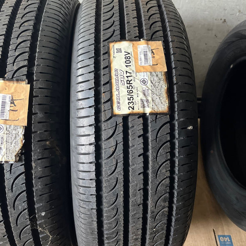 235/65R17 YOKOHAMA, SUV 未使用　激安美品　4本セット：34000円