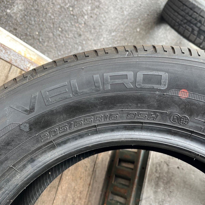 205/65R16 DUNLOP, ビューロ　未使用　激安美品　2本セット：16000円