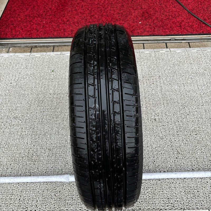 ヨコハマ185/65R15年式古め イボ付 1本4000円