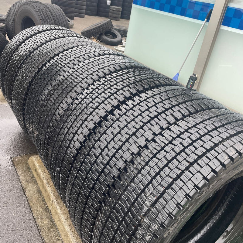 275/80R22.5 中古地山　ダンロップ　激安美品　8本セット：128000円