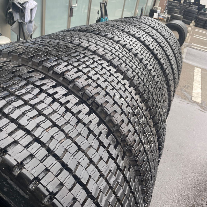 275/80R22.5 中古地山　ダンロップ　激安美品　8本セット：128000円