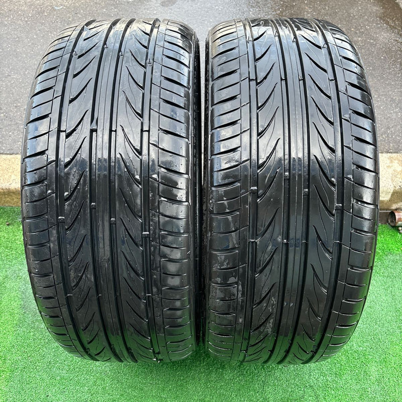 255/30ZR22 DELINTE THUNDER D7 2018年製　中古夏タイヤ　2本セット:12000円