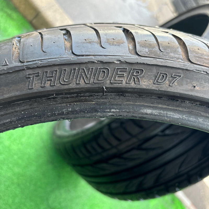 255/30ZR22 DELINTE THUNDER D7 2018年製　中古夏タイヤ　2本セット:12000円