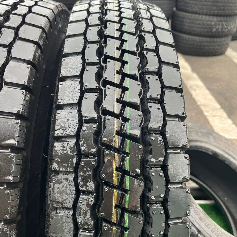 700R15 10PR TOYO, M614 バリ溝ミックス　激安美品　　6本＋1本セット：58000円