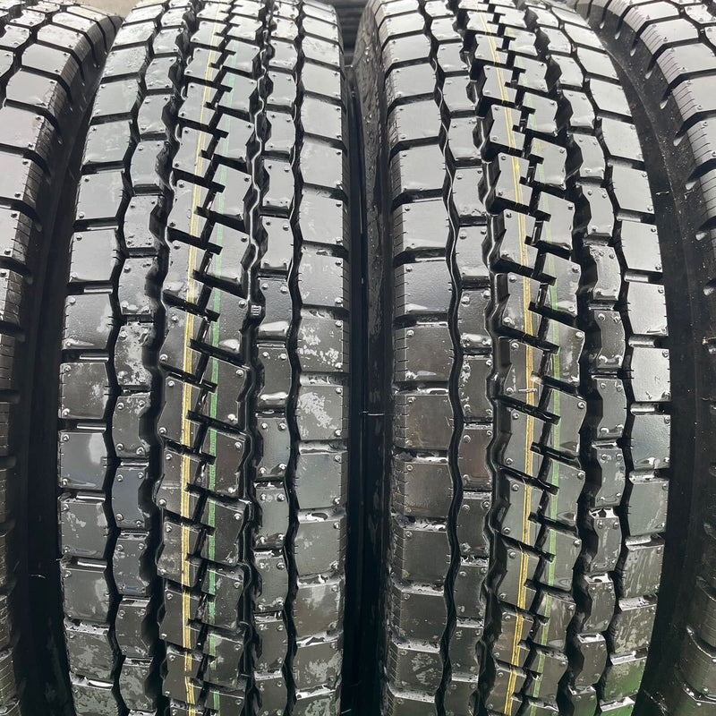 700R15 10PR TOYO, M614 バリ溝ミックス　激安美品　　6本＋1本セット：58000円