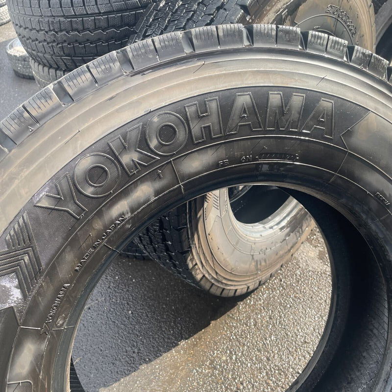 275/80R22.5 中古地山　ヨコハマ　激安美品　2本セット：32000円