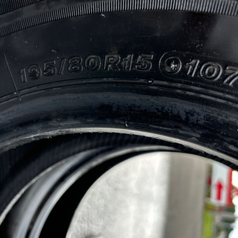 195/80R15 107/105LT BRIDGESTONE,　中古スタッドレス　激安美品　2本セット：8000円