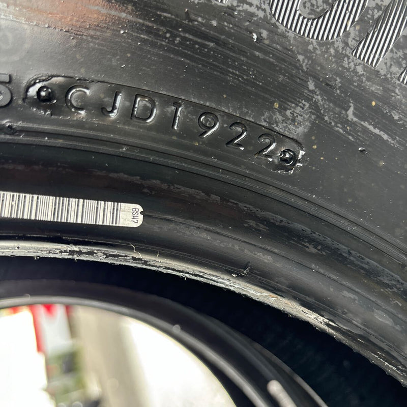 195/80R15 107/105LT BRIDGESTONE,　中古スタッドレス　激安美品　2本セット：8000円