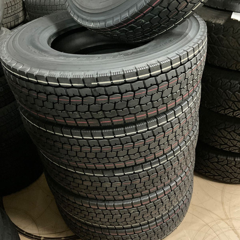 ブリヂストン 225/80R17.5 M888 新品MIXタイヤ　6本セット：126000円 未使用