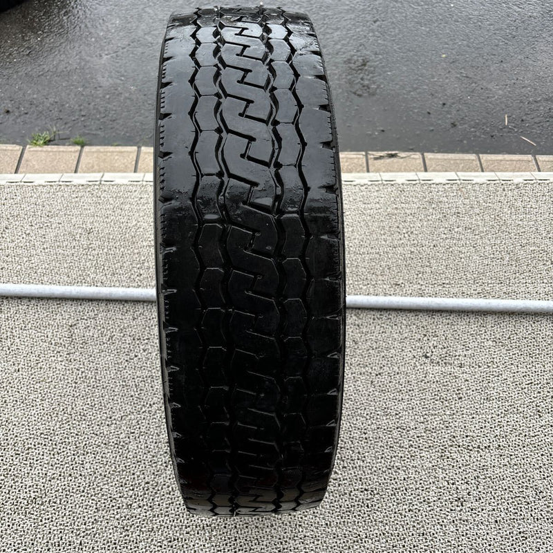 ブリヂストン 205/75R16 M804 中古ミックスタイヤ １本:4500円