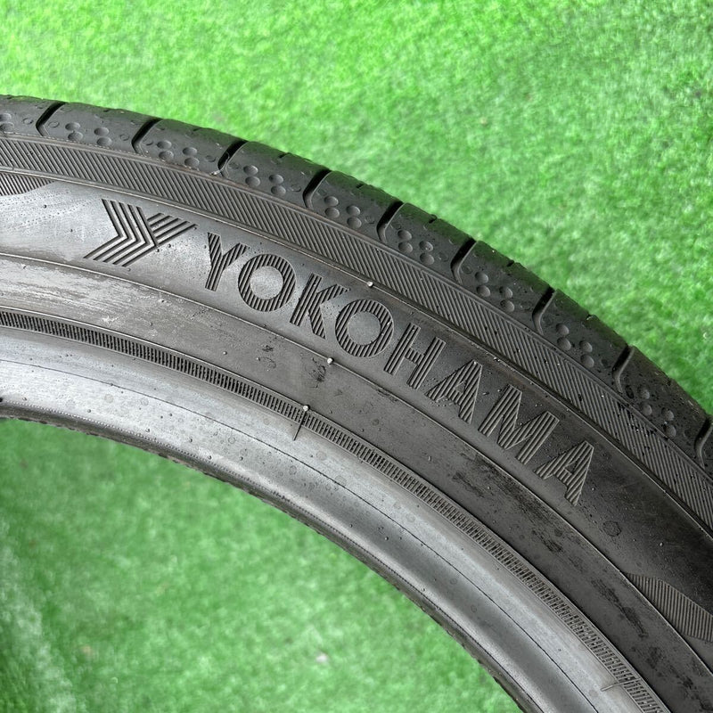 225/45R18 YOKOHAMA RV-03 中古夏タイヤ　2本セット:10000円