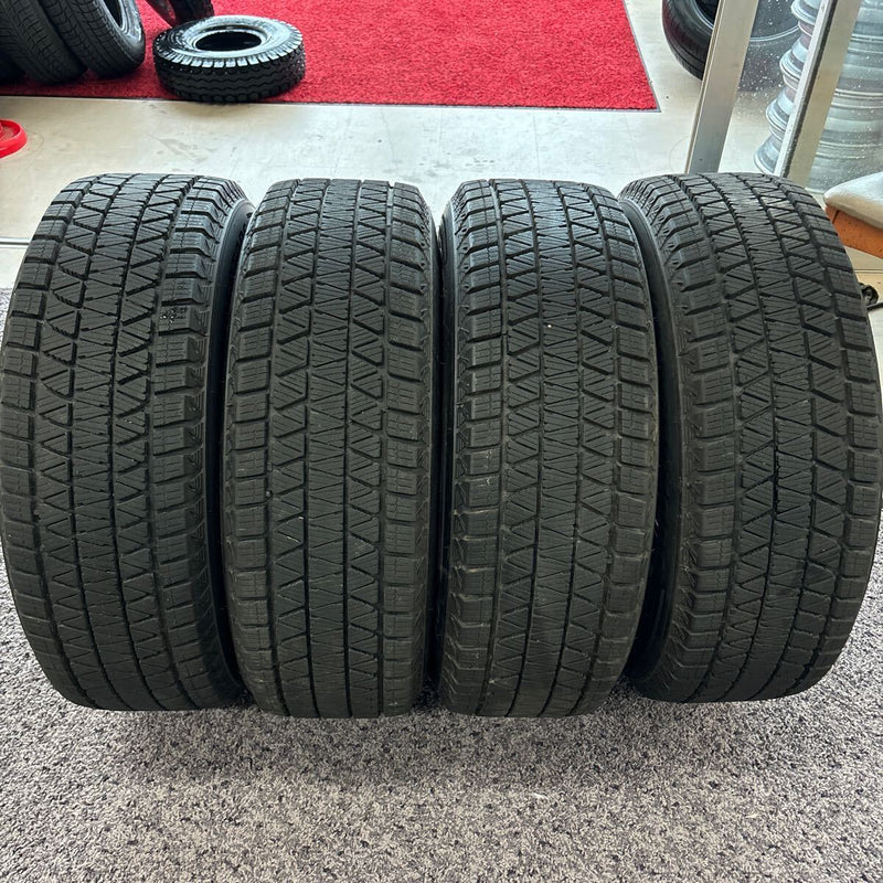 225/65R17 BRIDGESTONE ブリザック　アルミホイール付き　17×7J インセット45 中古　4本セット：80000円