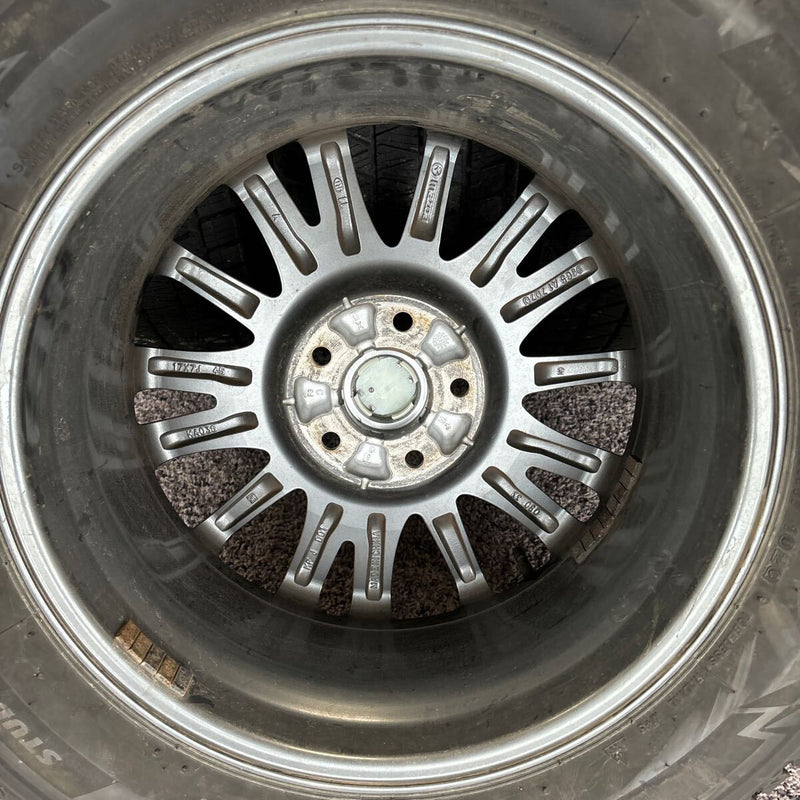 225/65R17 BRIDGESTONE ブリザック　アルミホイール付き　17×7J インセット45 中古　4本セット：80000円