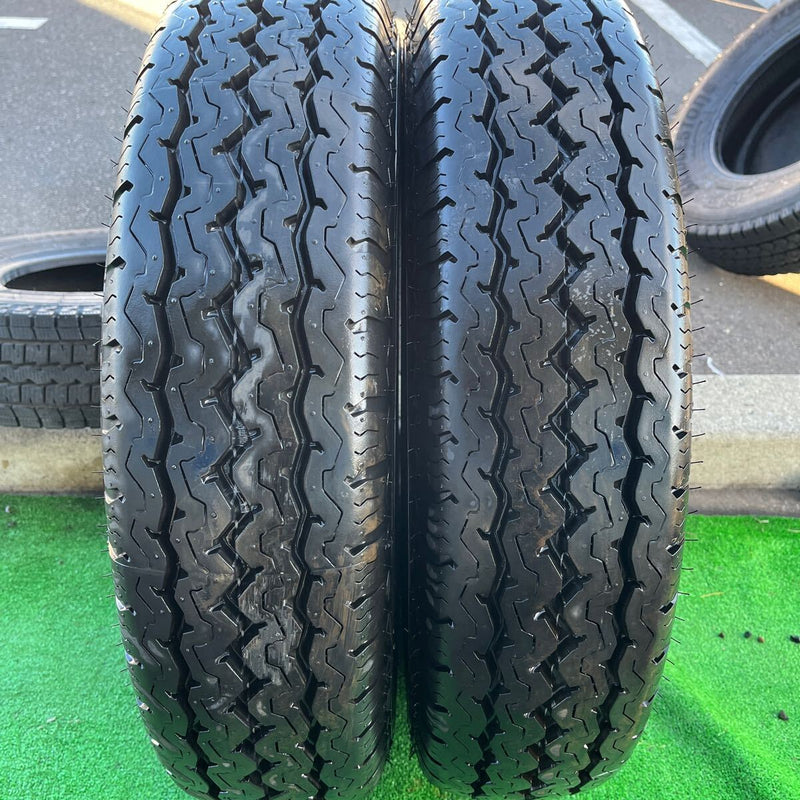 205/85R16 DUNLOP, LT5 中古バリ溝　激安美品　　2本セット：12000円