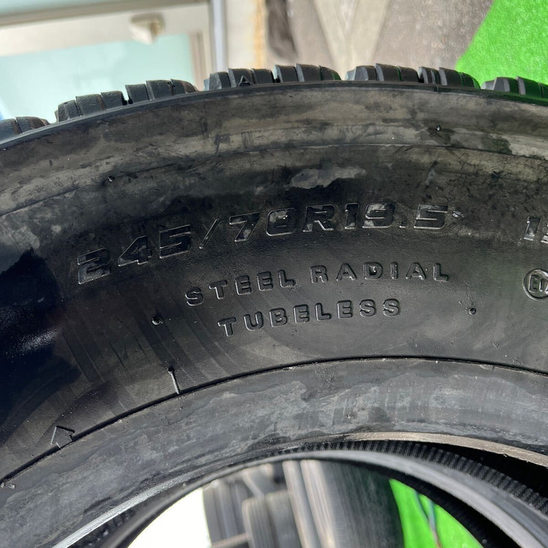 245/70R19.5 DUNLOP, SP081 中古　激安美品　　2本セット：19000円