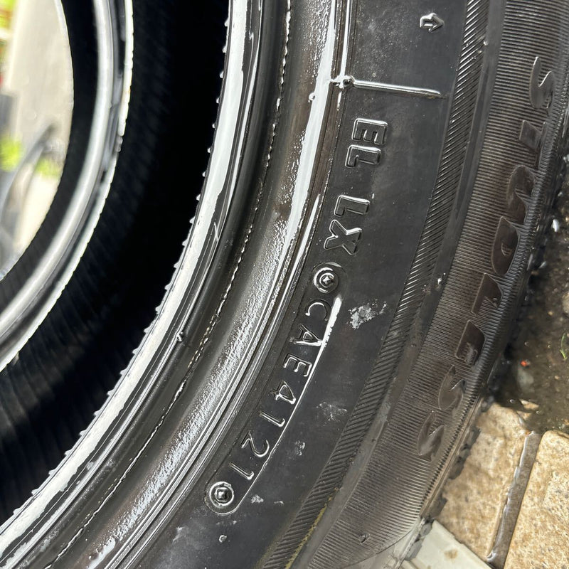 BRIDGESTONE 185/65R15 VRX2 中古冬タイヤ 2本:8000円