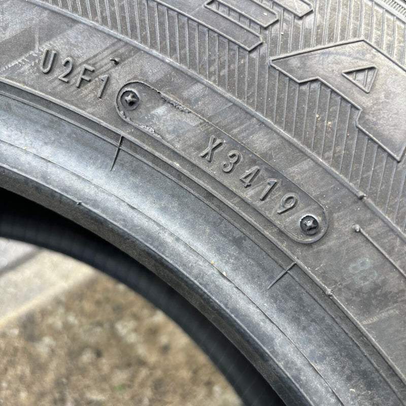 215/60R16 グッドイヤー　ICE NAVI6 2019年製　 1本：7700円