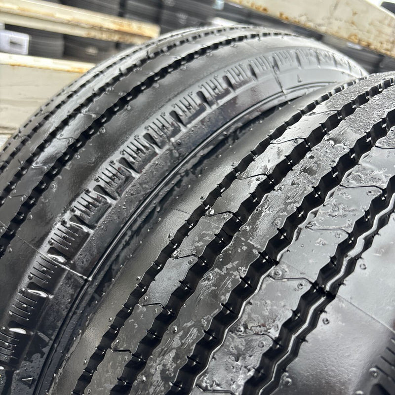 ヨコハマ 205/70R16 RY108 深溝 中古サマータイヤ 6本:36500円