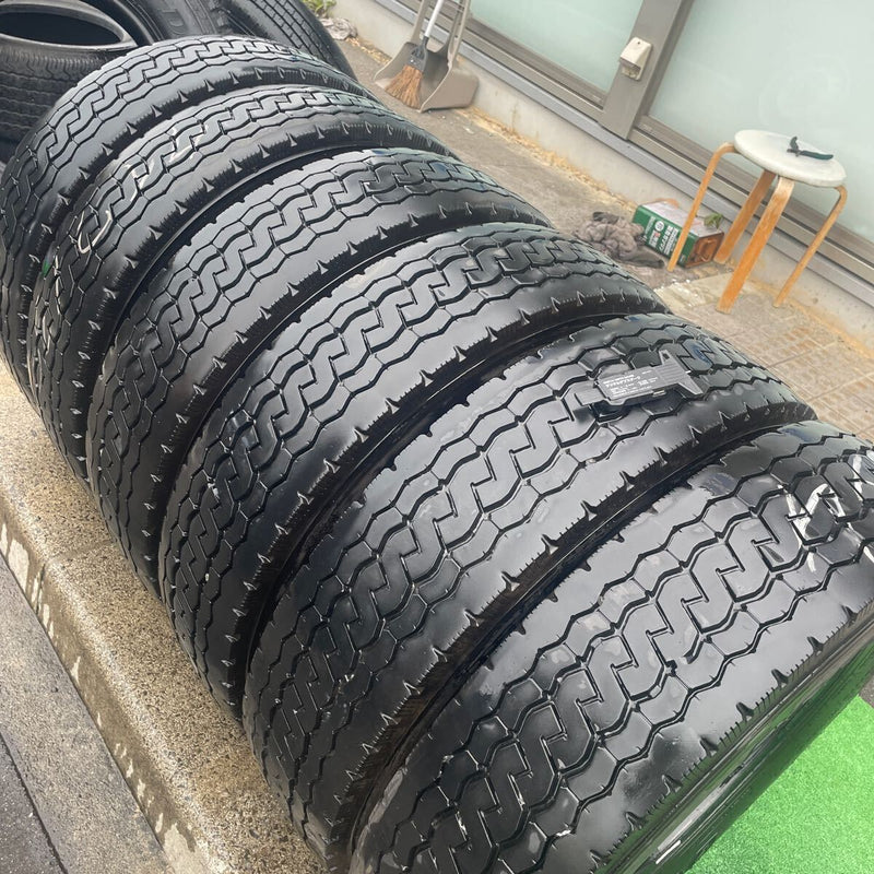 205/85R16 中古地山　ブリヂストン　激安美品　　6本セット：28000円