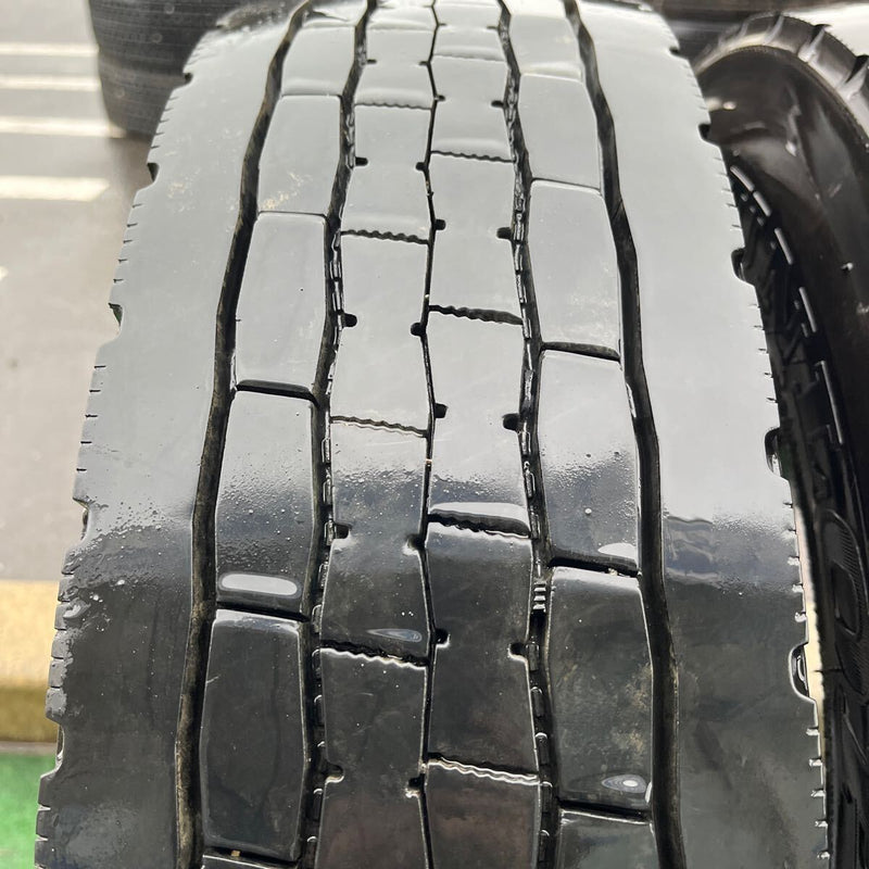 225/80R17.5 DUNLOP, SP680 中古ミックス　激安美品　　2本セット：11000円