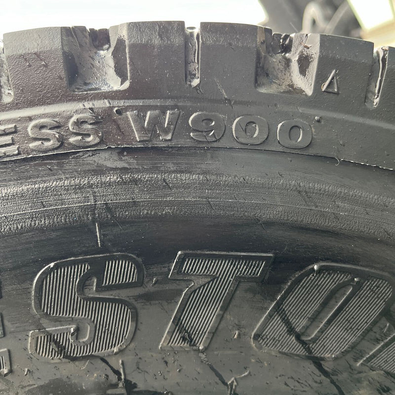 225/80R17.5 再生　中古スタッドレス　W900　激安美品　　6本セット：31000円