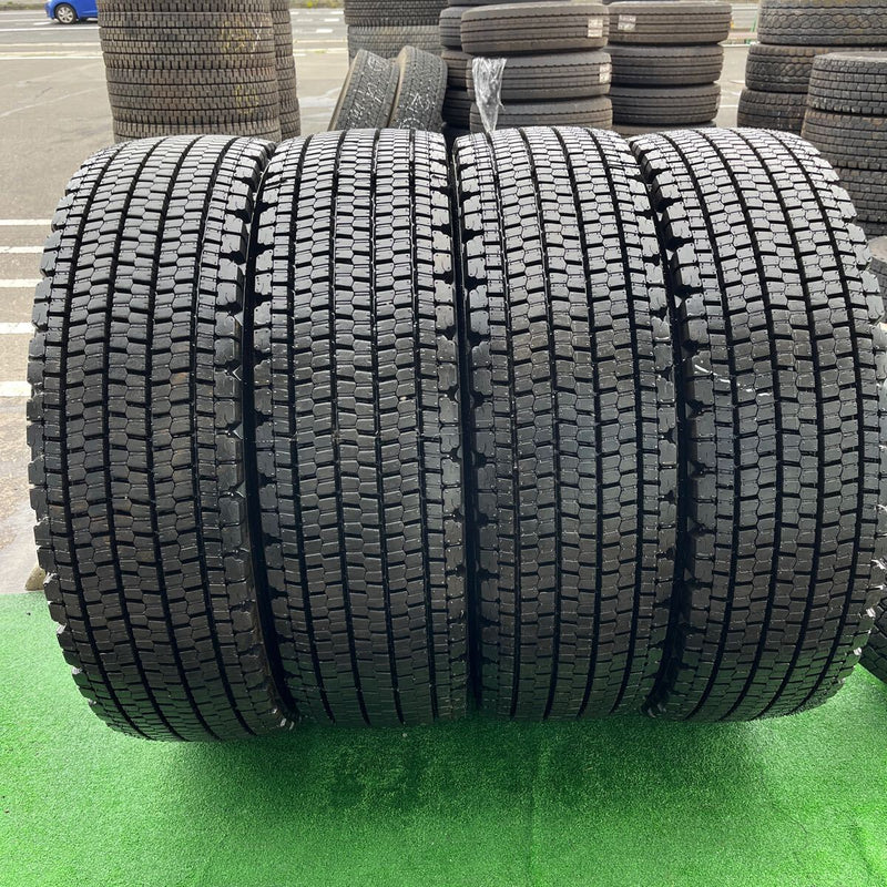 275/80R22.5 再生　中古スタッドレス　W900　イボ付　激安美品　　4本セット：80000円