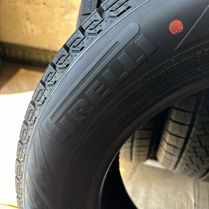 205/60R16 ピレリ　ICE ZERO スタッドレス新品　4本:65000円 未使用