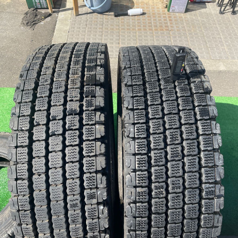 265/70R19.5 、中古地山　ブリヂストン　年式:2020年 2本セット:25000円