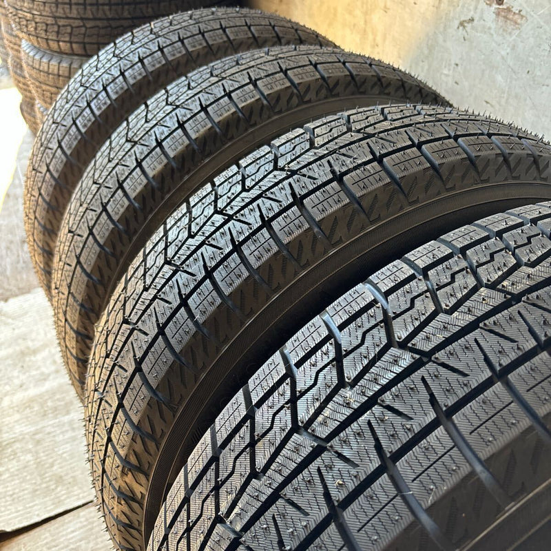 175/60R16 未使用品　YOKOHAMAスタッドレスタイヤ2021年製　4本セット:43000円 未使用