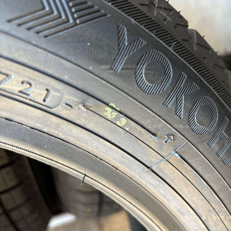 175/60R16 未使用品　YOKOHAMAスタッドレスタイヤ2021年製　4本セット:43000円 未使用