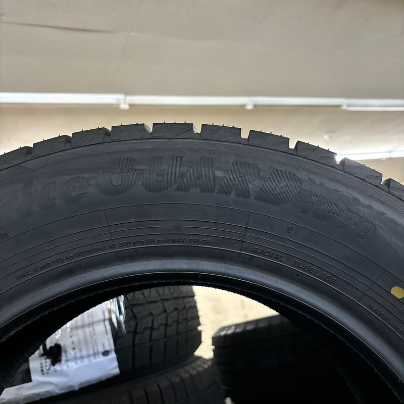 在庫処分！ 225/60R17 未使用スタッドレスタイヤ 4本セット:65000円 未使用