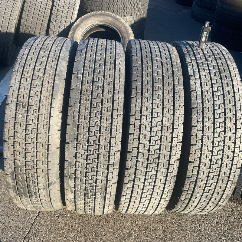 225/90R 17.5 LT　ヨコハマ　激安美品　　4本セット：22000円