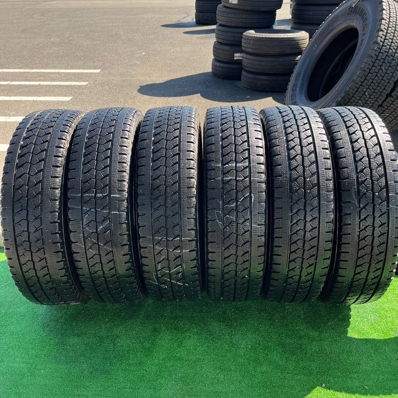 205/75R16 BRIDGESTONE, W979 中古スタッドレス 　激安美品　　6本セット：25000円