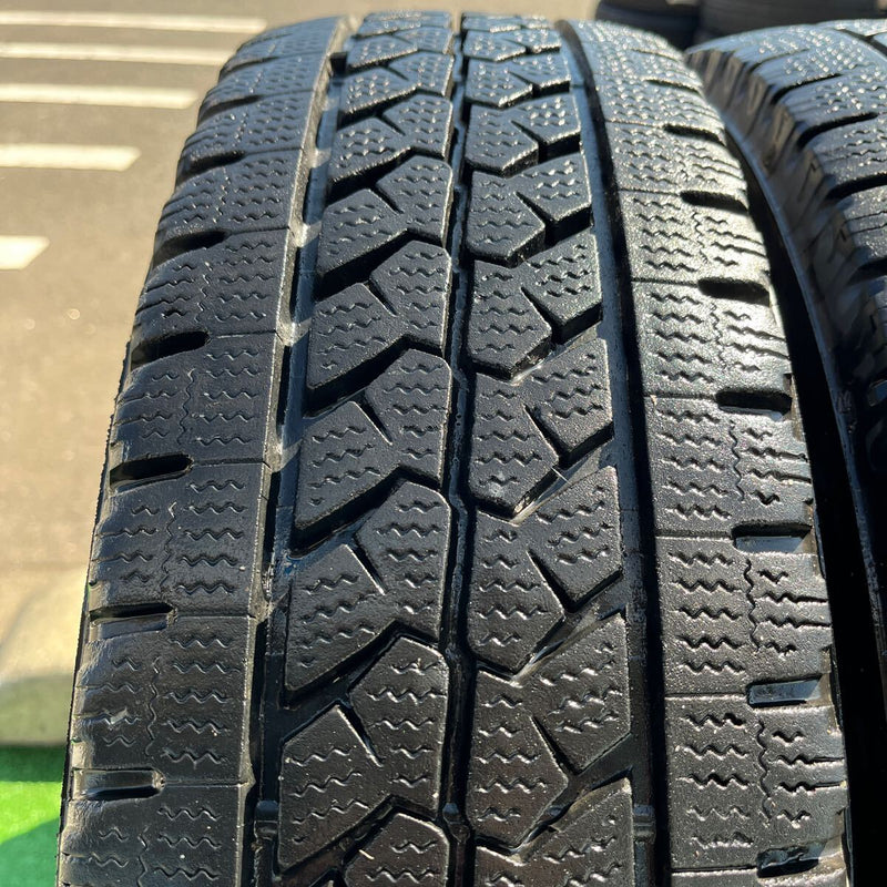 205/75R16 BRIDGESTONE, W979 中古スタッドレス 　激安美品　　6本セット：25000円