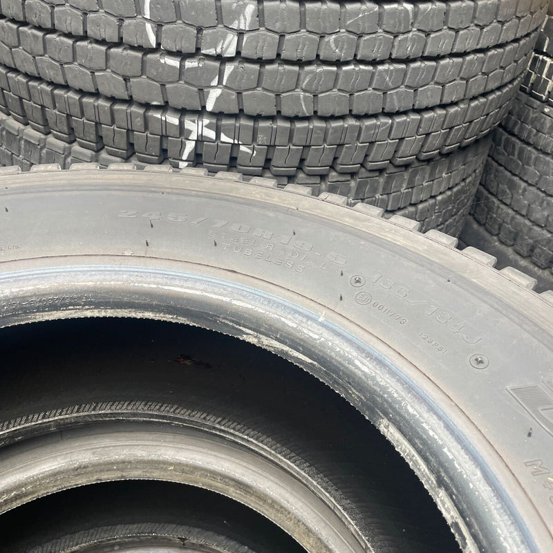 245/70R19.5 中古地山　6分山〜7分山　ダンロップ　2019年〜2023年 激安美品　100本セット：70万円