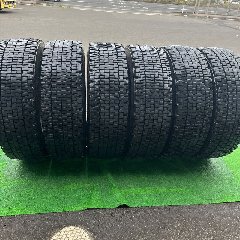 265/60R22.5 BRIDGESTONE, W970 中古スタッドレス　激安美品　　6本セット：57000円