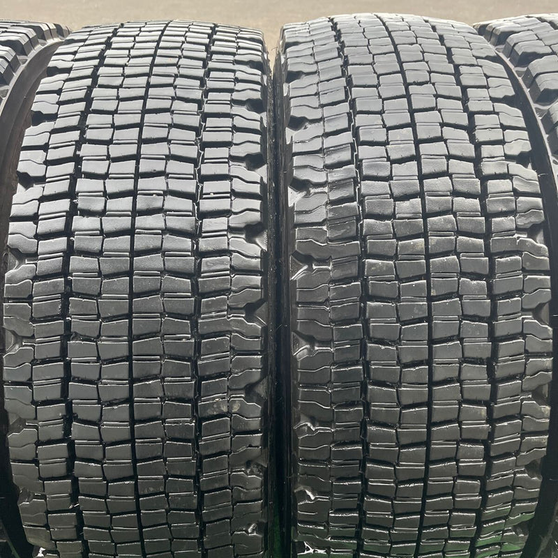 265/60R22.5 BRIDGESTONE, W970 中古スタッドレス　激安美品　　6本セット：57000円