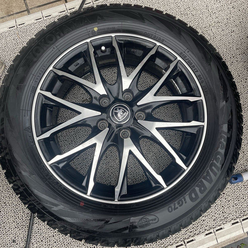 215/60R17 アルミホイ-ル付き　2021年製　中古　ヨコハマ　iceGUARD . IG70. 4本セット:52000円