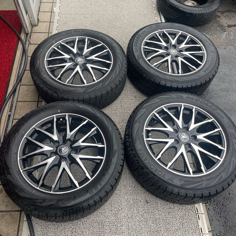 215/60R17 アルミホイ-ル付き　2021年製　中古　ヨコハマ　iceGUARD . IG70. 4本セット:52000円