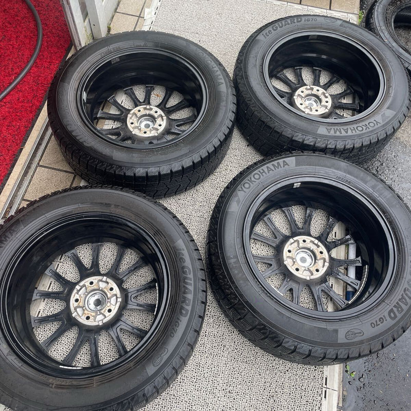 215/60R17 アルミホイ-ル付き　2021年製　中古　ヨコハマ　iceGUARD . IG70. 4本セット:52000円