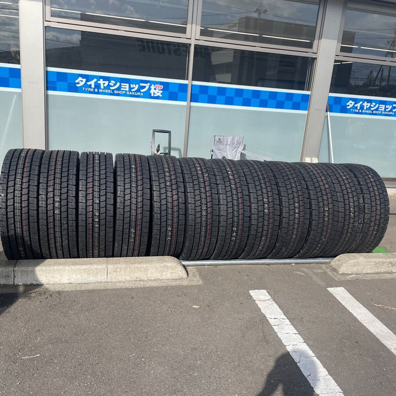 245/70R19.5 新品ダンロップSP068 激安美品　2024年 12本セット：360000円 未使用