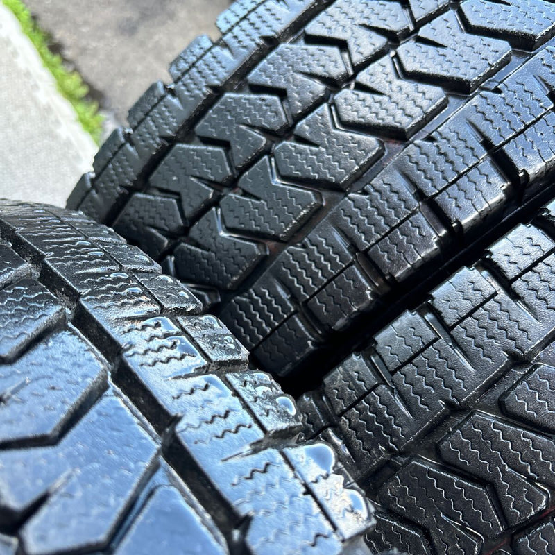 ブリヂストン 195/80R15 107/705 LT 中古冬タイヤ 4本:22500円