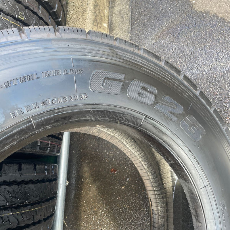 245/70R19.5 ブリヂストン　202２年 激安美品　8本セット：240000円