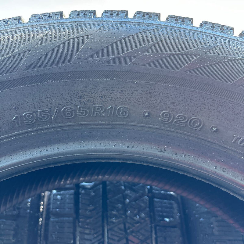 ブリヂストン 195/65R16 VRX2 中古冬タイヤ 4本セット:23000円