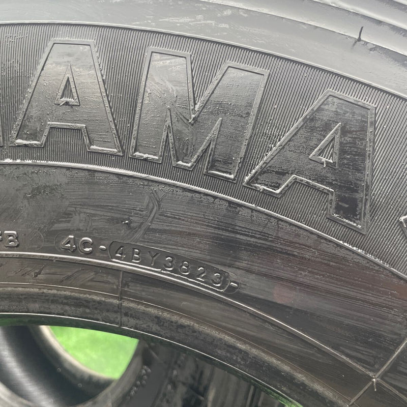 295/80R22.5 、中古地山　ヨコハマ　年式:2023年 2本セット:42000円