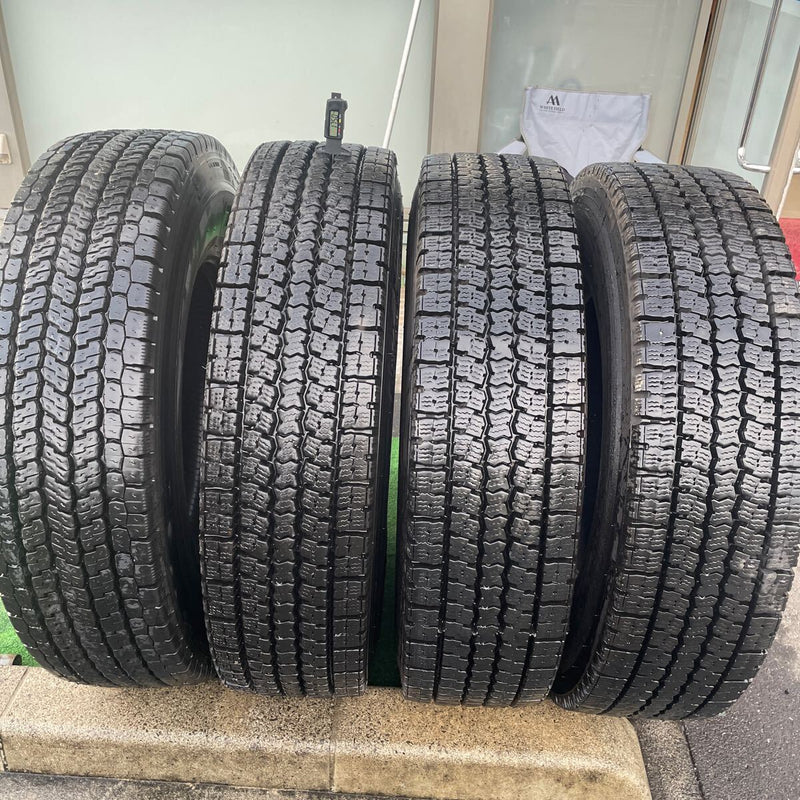 11R22.5 、中古再生　激安美品　4本セット:59000円