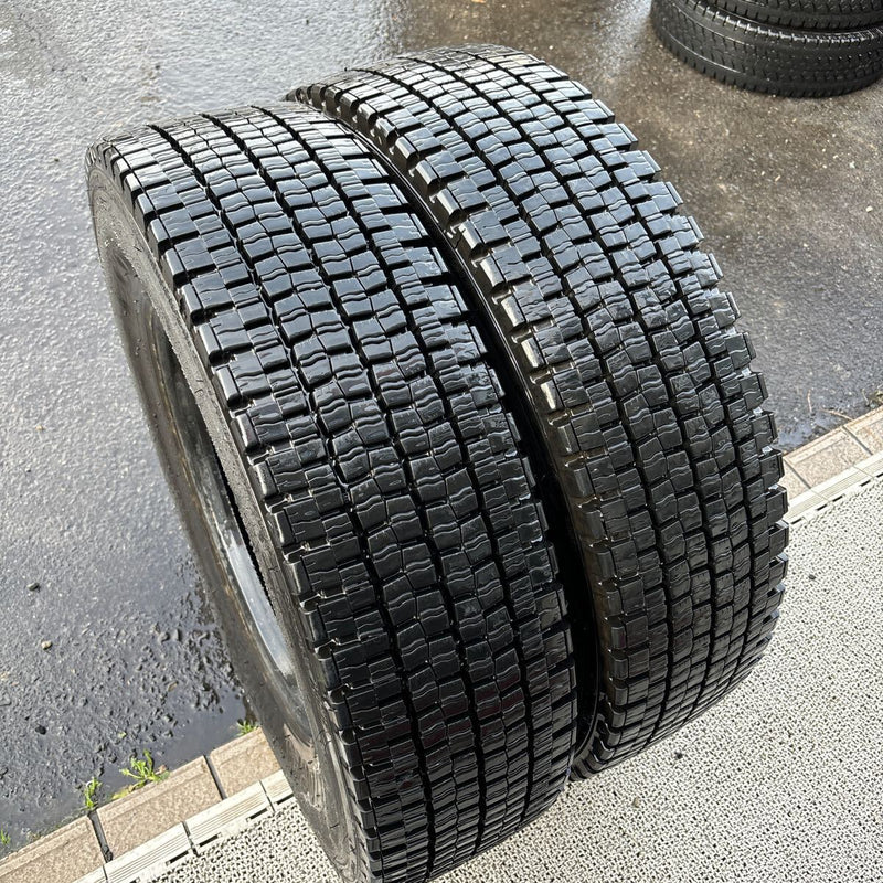 中古再生タイヤ 225/80R17.5 溝充分 2本:13000円