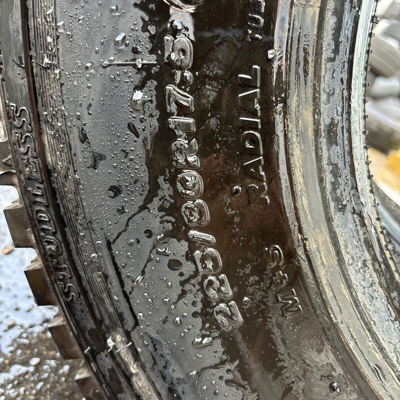 中古再生タイヤ 225/80R17.5 溝充分 2本:13000円