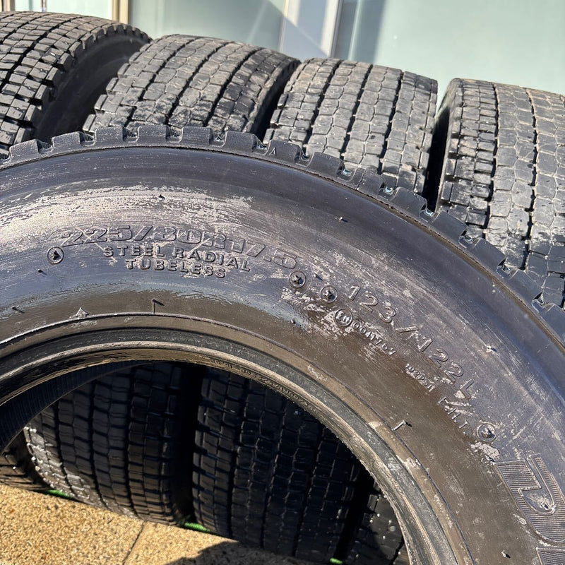 225/80R 17.5 中古地山　ダンロップ　激安美品　　6本セット：26000円