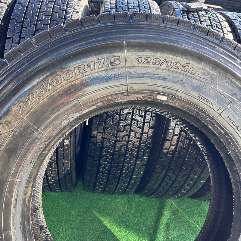 225/80R 17.5 中古地山　　ヨコハマ　激安美品　　6本セット：27000円